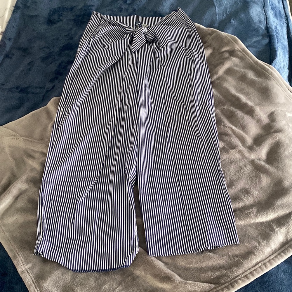 Nice ankle flared pants!